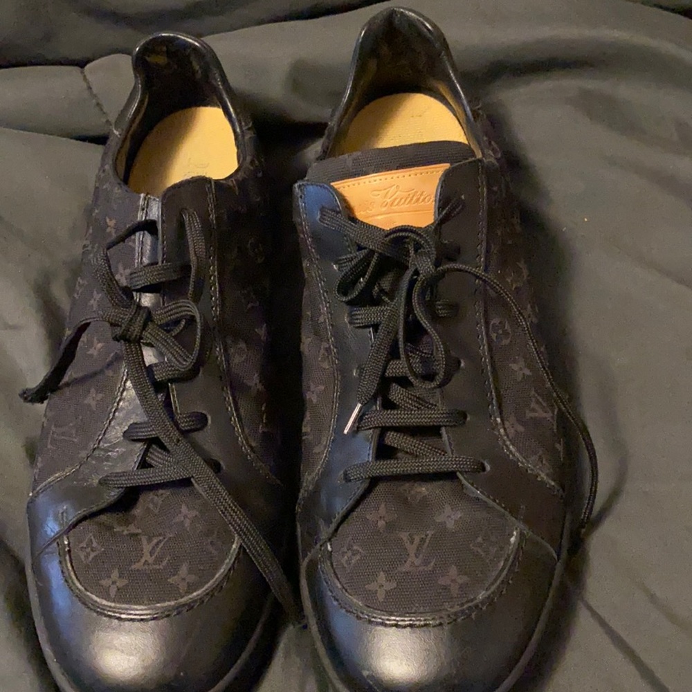 Men sneakers